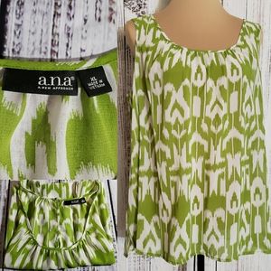 A.n.a. Green and White Scoop Neck Tank Top sz XL